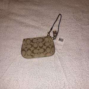 Coach Bags - Coach wristlet Coach Bags - Coach wristlet